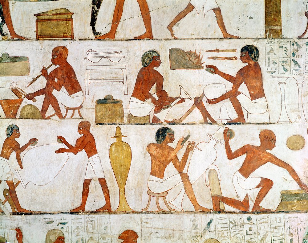 Gravure et polissage de vases en or et en argent, de la tombe de Rekhmire - Egyptian 18th Dynasty