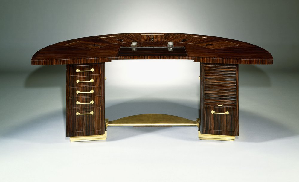 Un bureau fin et important, c.1929 (de design demi-lune, ébène de Macassar et bronze doré) - Émile-Jacques Ruhlmann