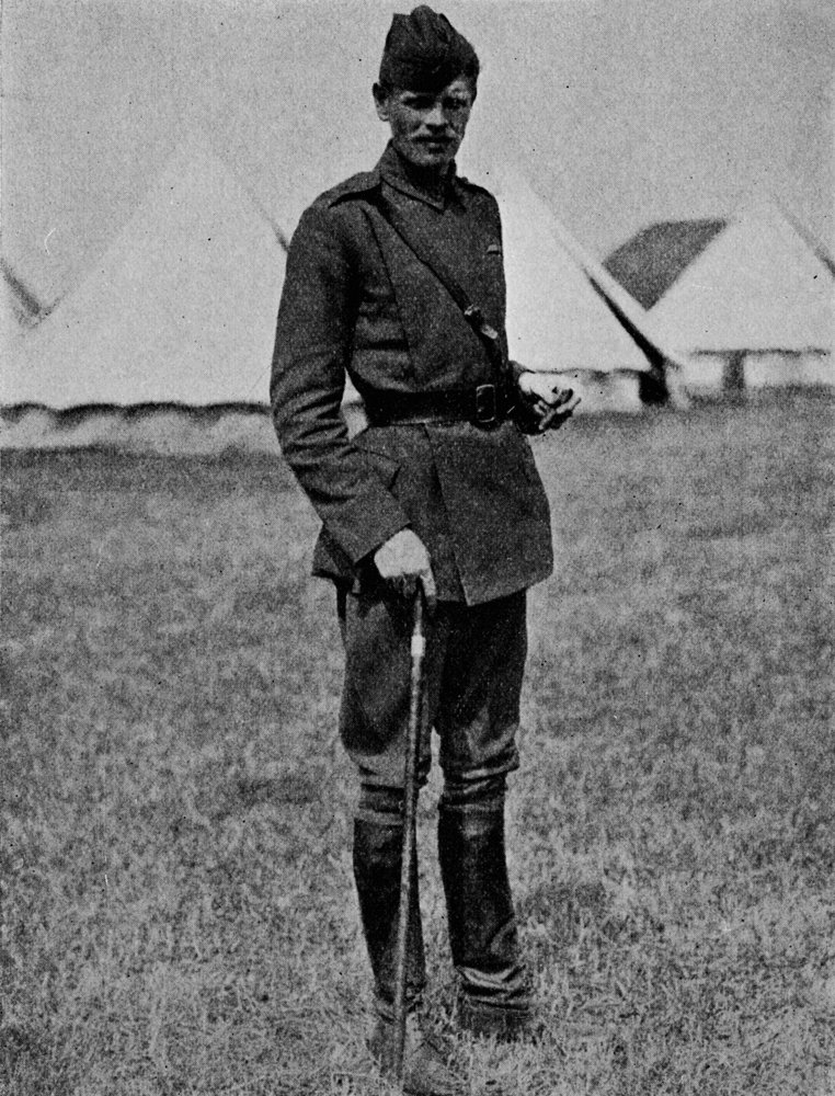 Lieutenant B.H. Barrington-Kennett, premier adjudant du RFC, 1912 - Flight Photo