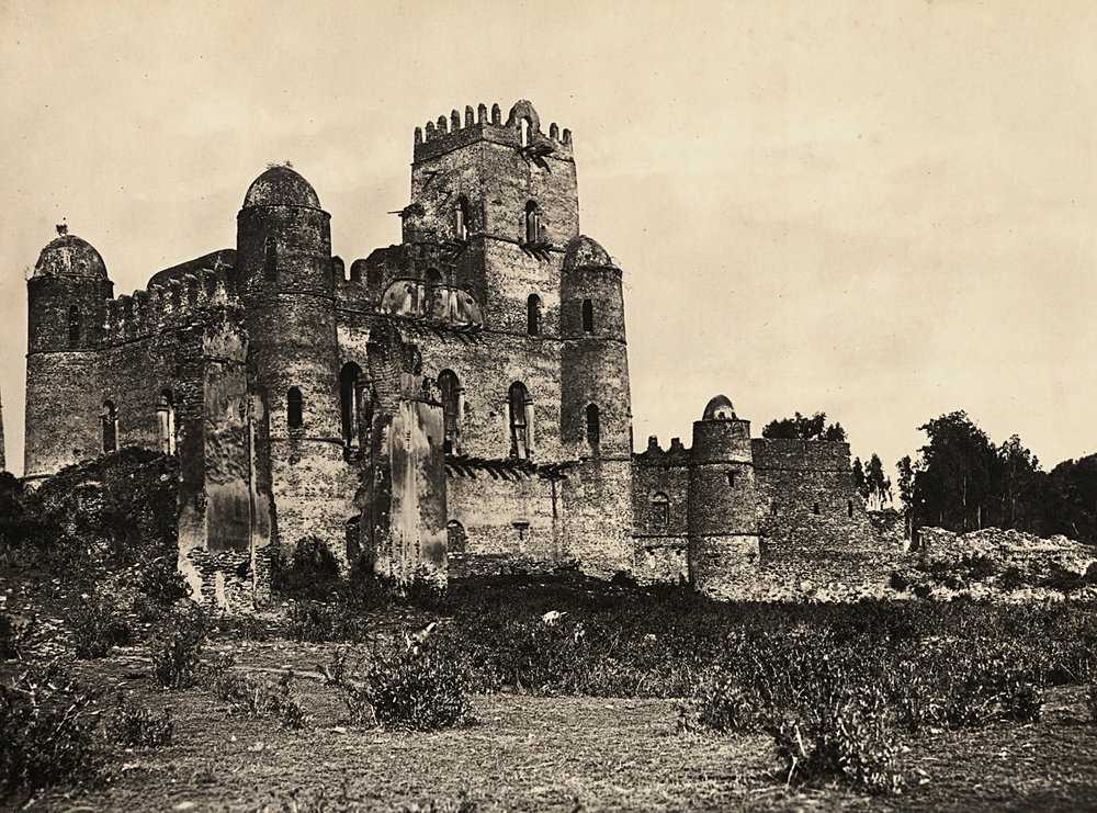 Construire un empire à l'époque fasciste : le château du roi Fasiladas à Gondar, Éthiopie, 09/05/1936 - Modestino Baldinetti