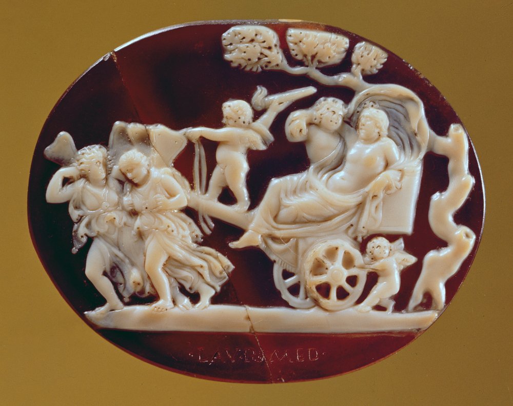Camée de Dionysos sur un char tiré par Psyché (onyx et sardonyx) - Roman