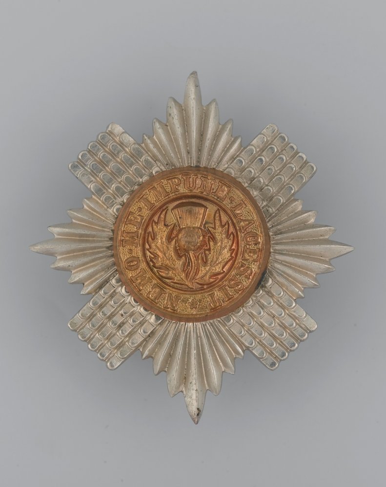 Pendentif Art Nouveau En Cuivre - Jeune Femme Casquée, Signé ER, Vers 1920 - Occasion