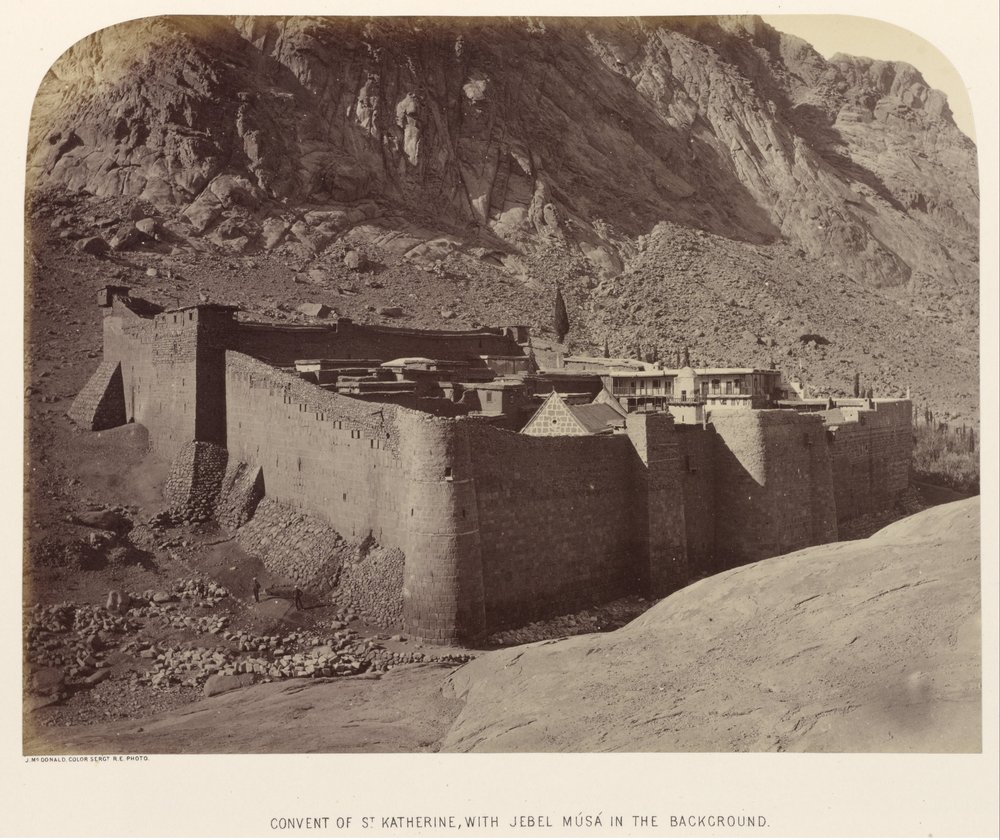 Couvent de Sainte-Catherine, avec Jebel Músá en arrière-plan - Sgt. James M. McDonald