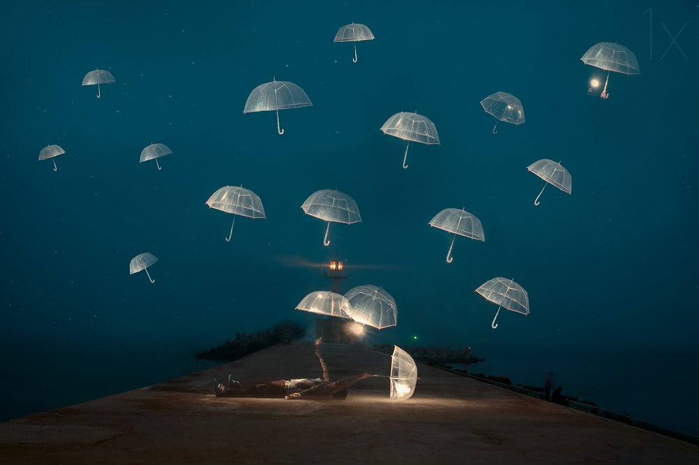 La nuit des parapluies flottants - Alexandar Lazarov