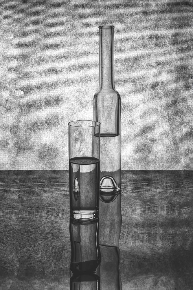 Nature morte à la bouteille en verre - Brig Barkow
