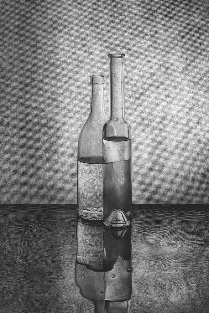Bouteilles en verre reflétées - Brig Barkow