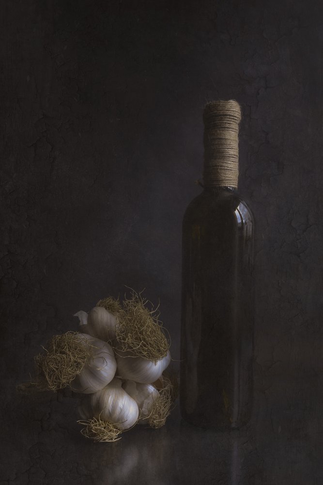 Ail rustique et bouteille - Cicek Kiral