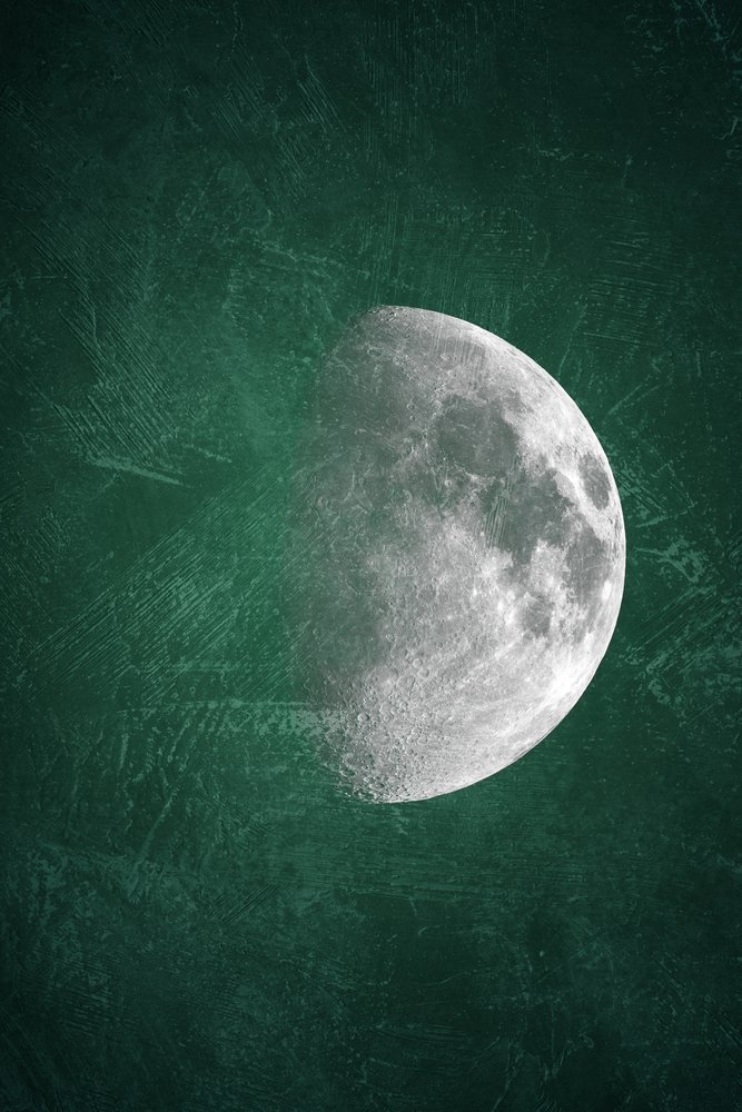 Lune cosmique texturée - Ema Paraschiv
