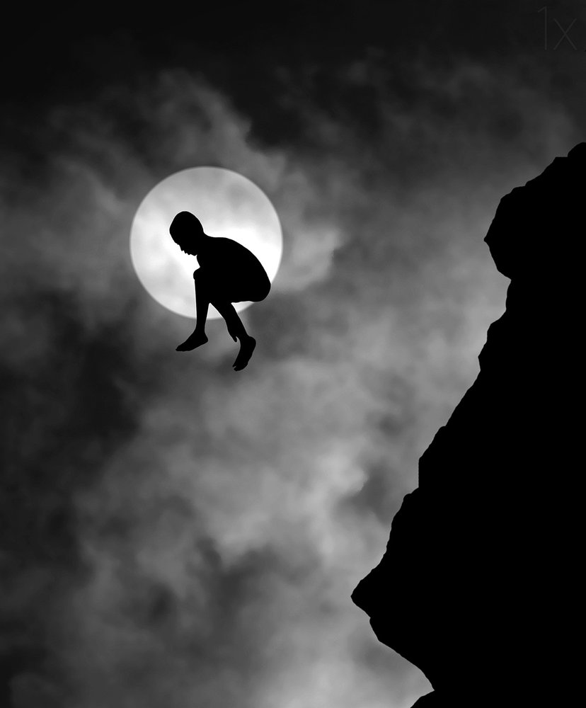 Un garçon saute par-dessus la Lune - Hengki Lee
