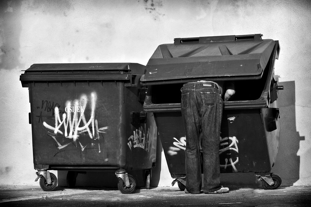 Recherche de bennes à ordures en milieu urbain - Krunoslav Nevistic
