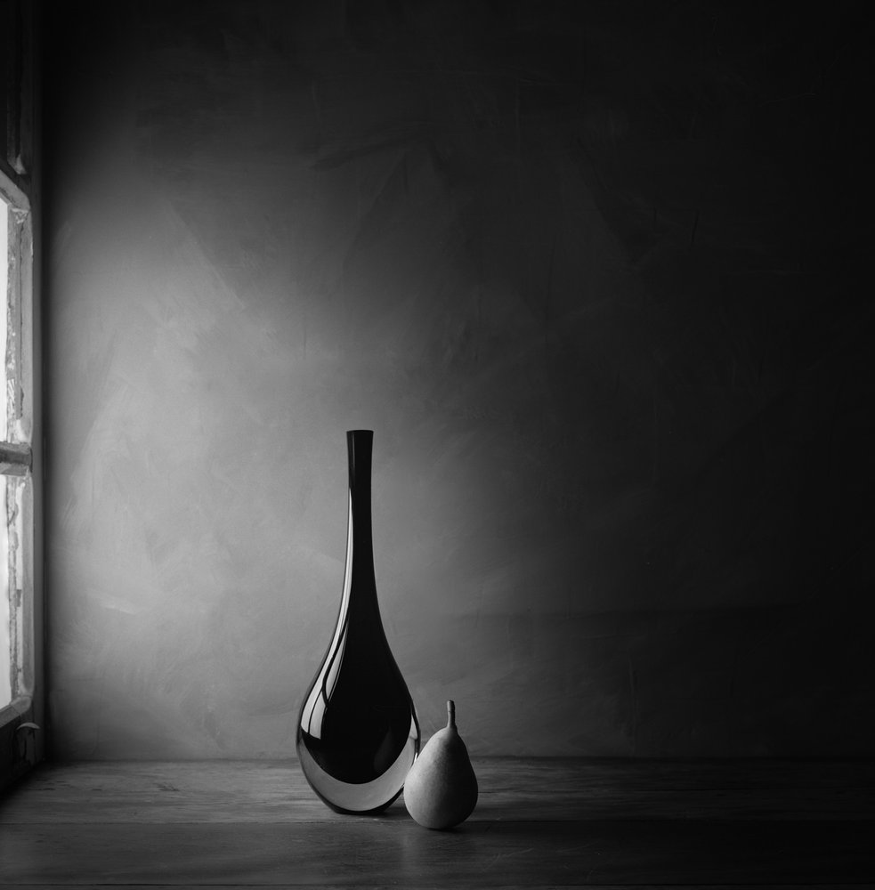 Vase élégant et poire - Luiz Laercio