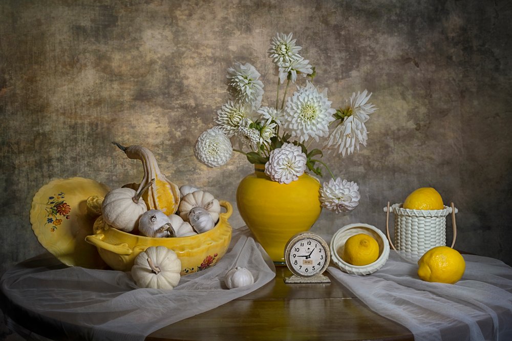Récolte de citrons et de dahlias - Lydia Jacobs