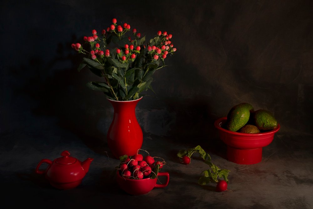 Nature morte rouge mélancolique - Lydia Jacobs
