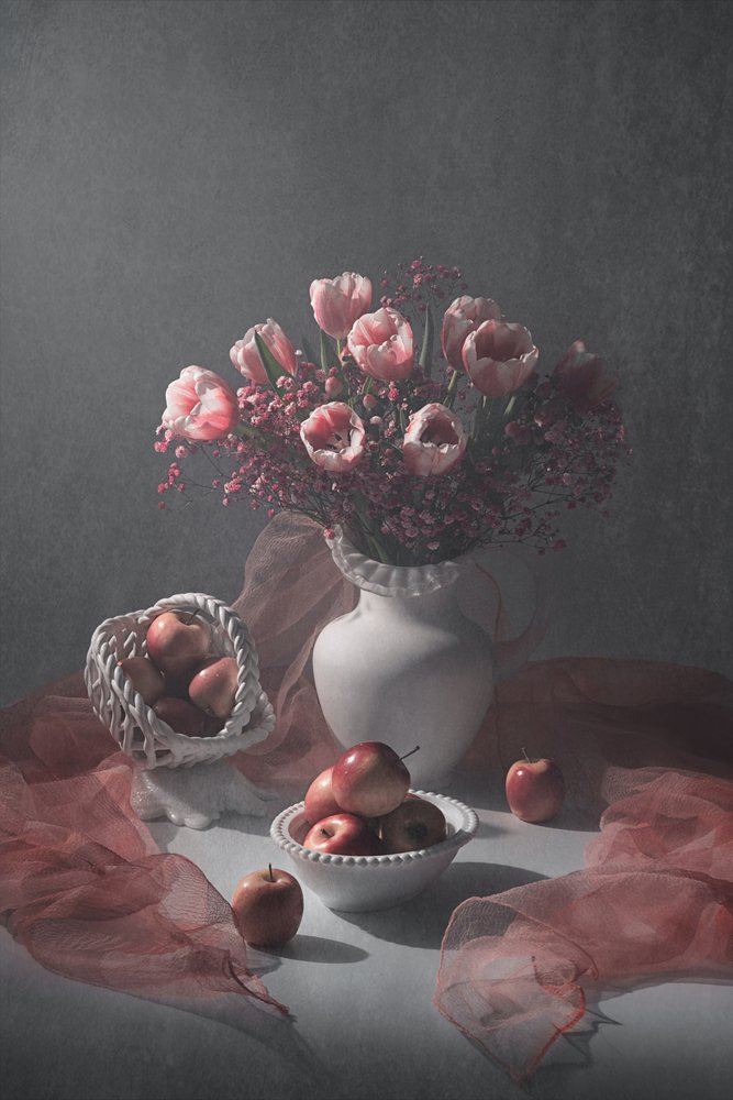 Tulipes rose pâle et pommes - Lydia Jacobs