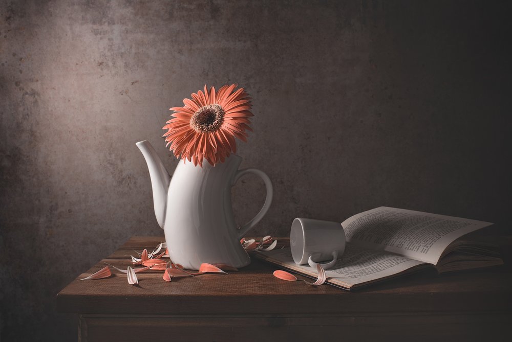 Théière cassée « Orange Daisy » - Margareth Perfoncio