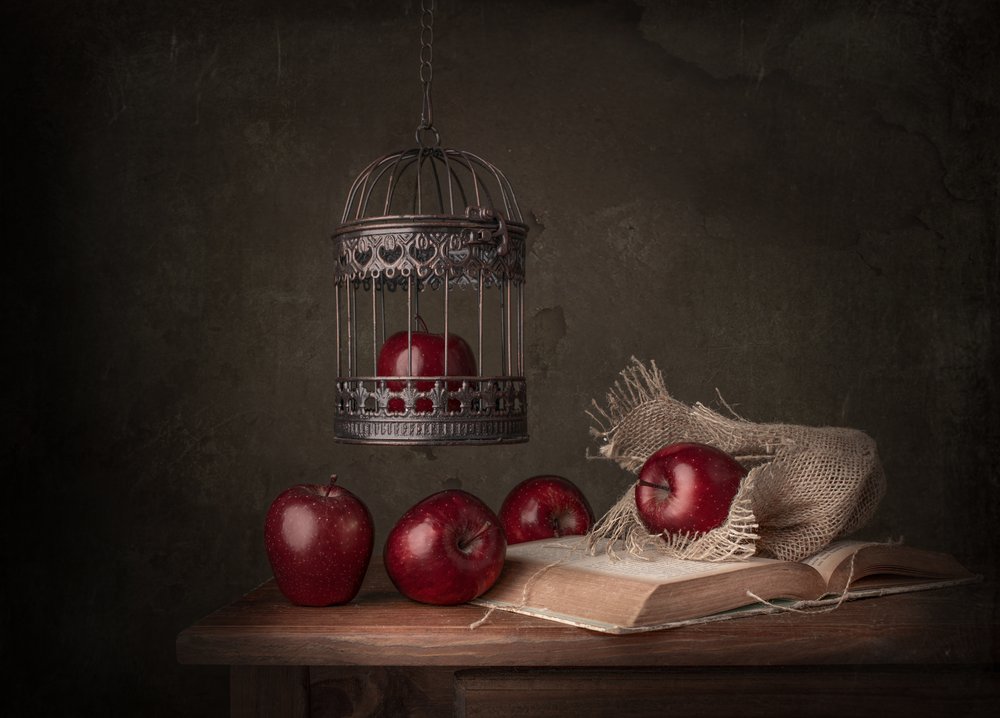Pommes rustiques et livre - Margareth Perfoncio