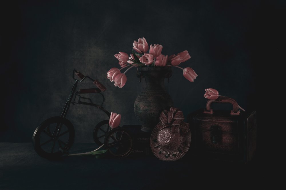 Nature morte aux tulipes mélancoliques - May G