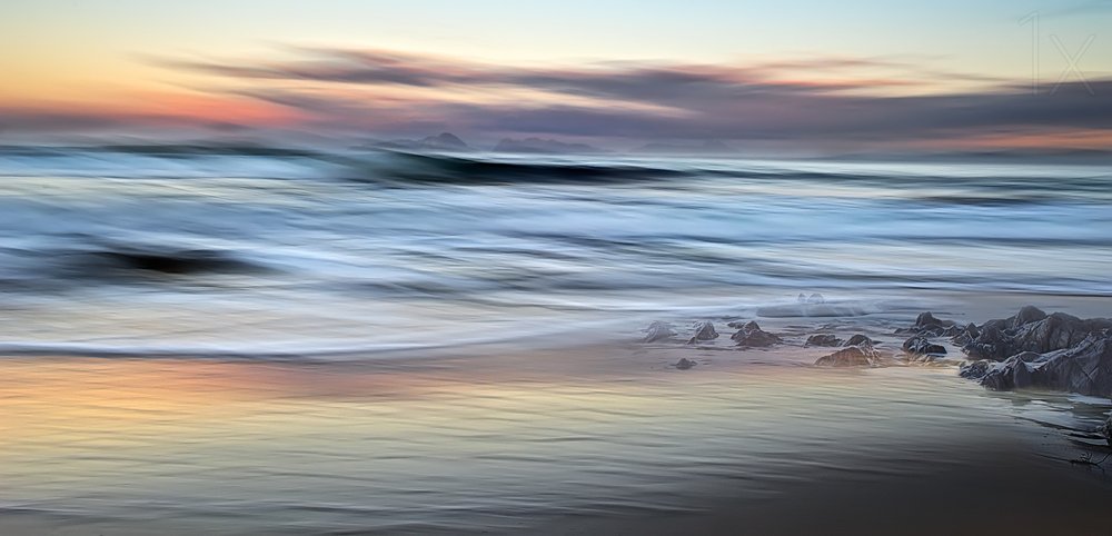 Coucher de soleil flou sur l