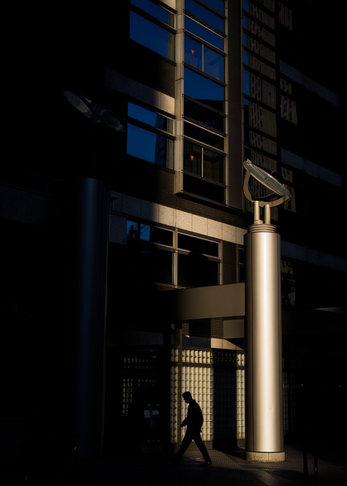 Lumière et ombre en milieu urbain - Satoshi Hata