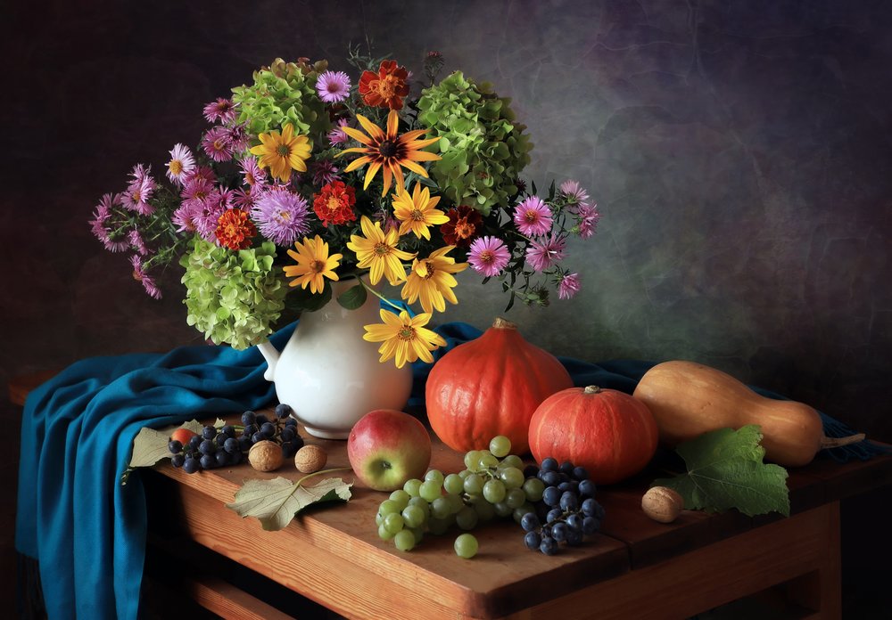 Nature morte colorée représentant les récoltes d