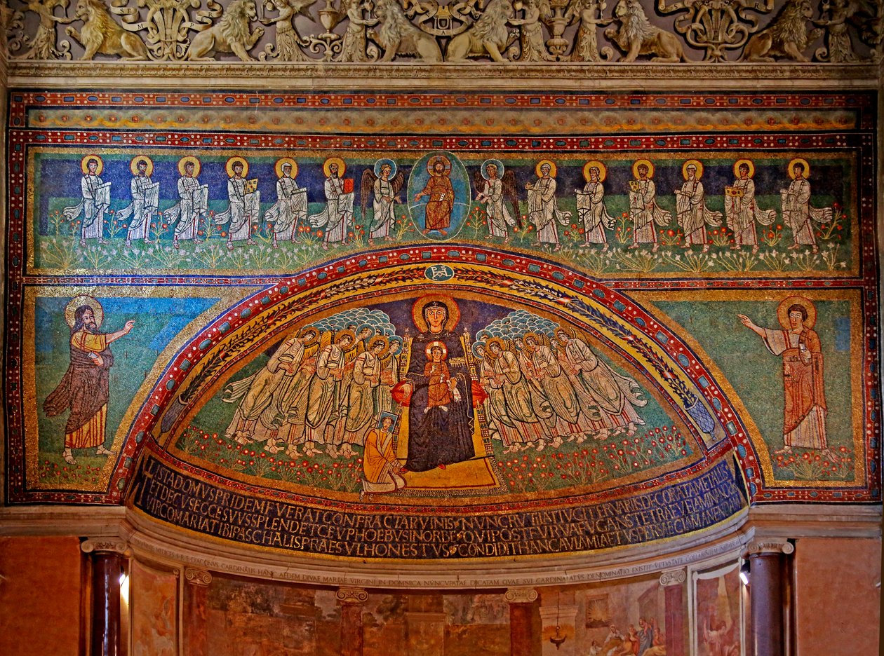 Extrémité est et abside : Christ et 12 Apôtres, Moïse et Élie en dessous : dans l