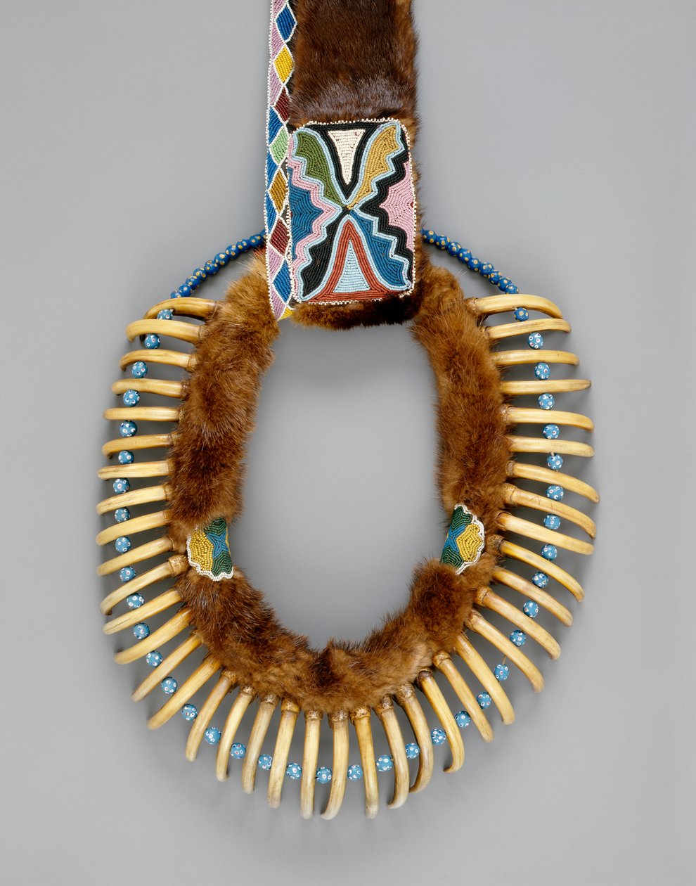 Collier de griffes d