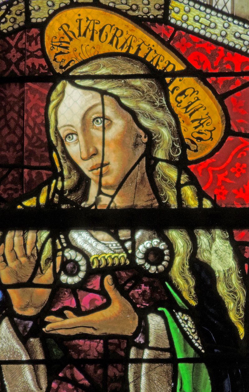 Vitrail représentant la Vierge à l