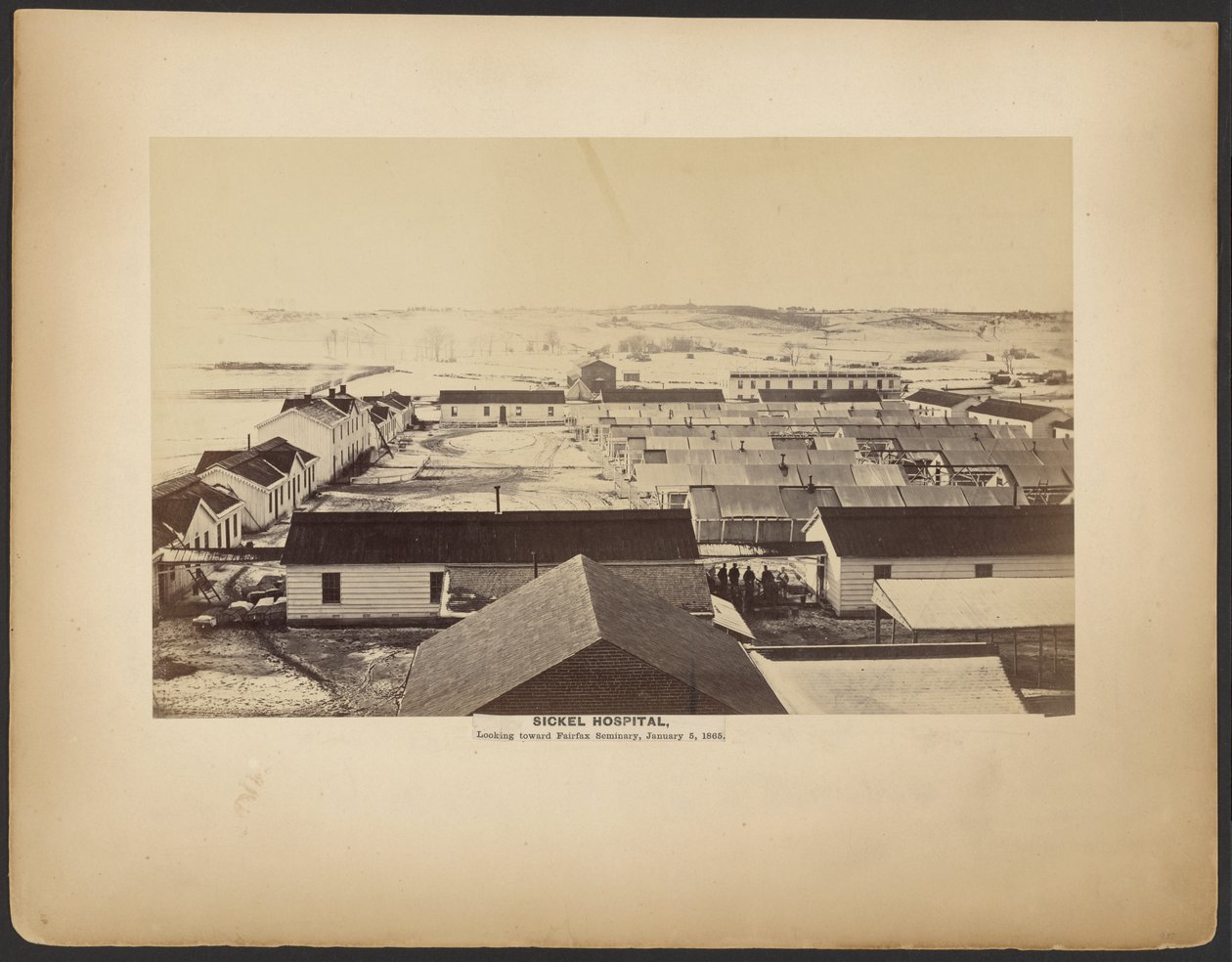 Hôpital Sickel, vue sur le séminaire de Fairfax, 5 janvier 1864. - A.J. Russell