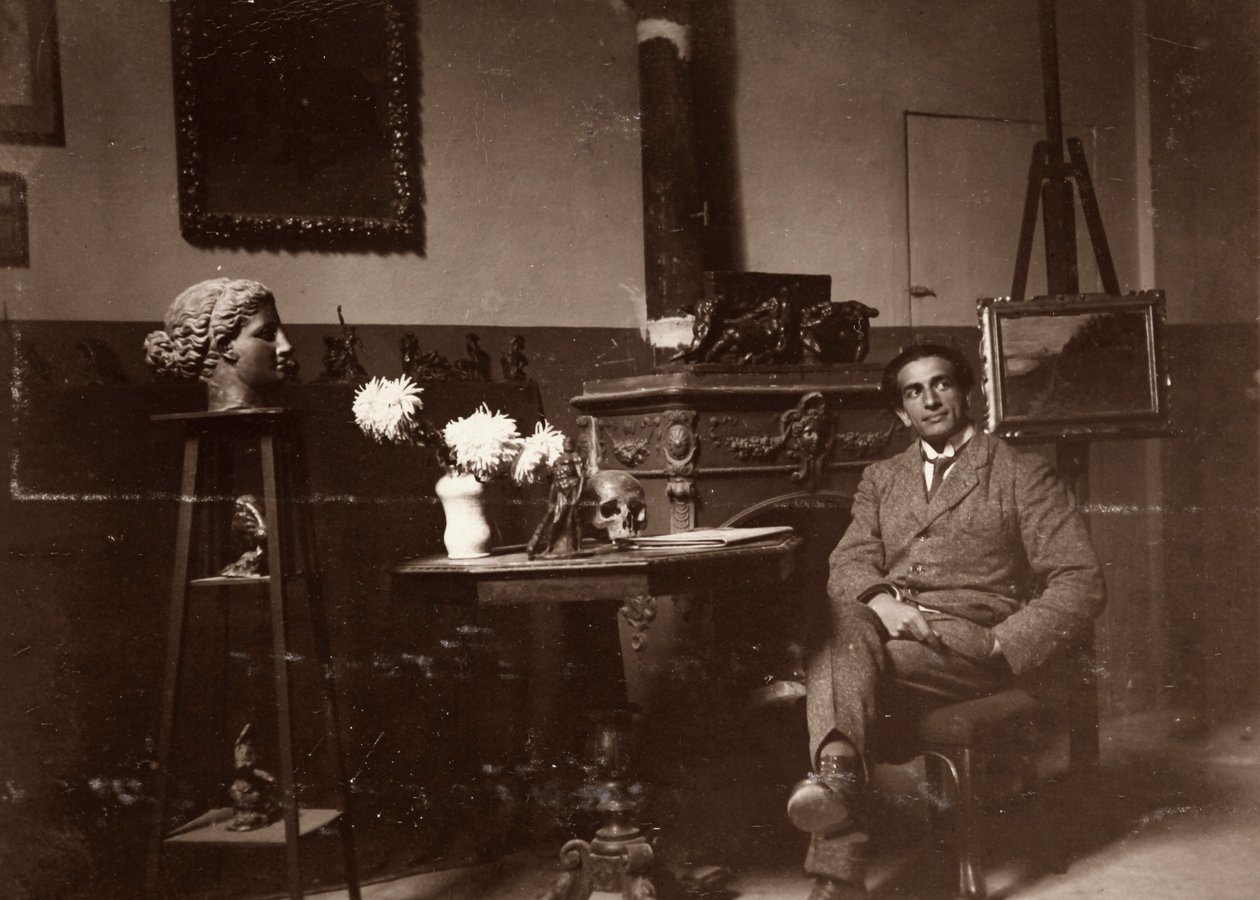Le sculpteur Mario Pelagatti dans son atelier, Florence, 20/11/1920 (photo n/b) - Alberto Fierli