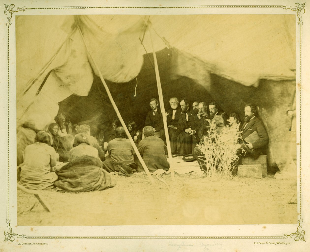 Commissaires en Conseil avec les Arapahos et les Cheyennes, 1868 - Alexander Gardner