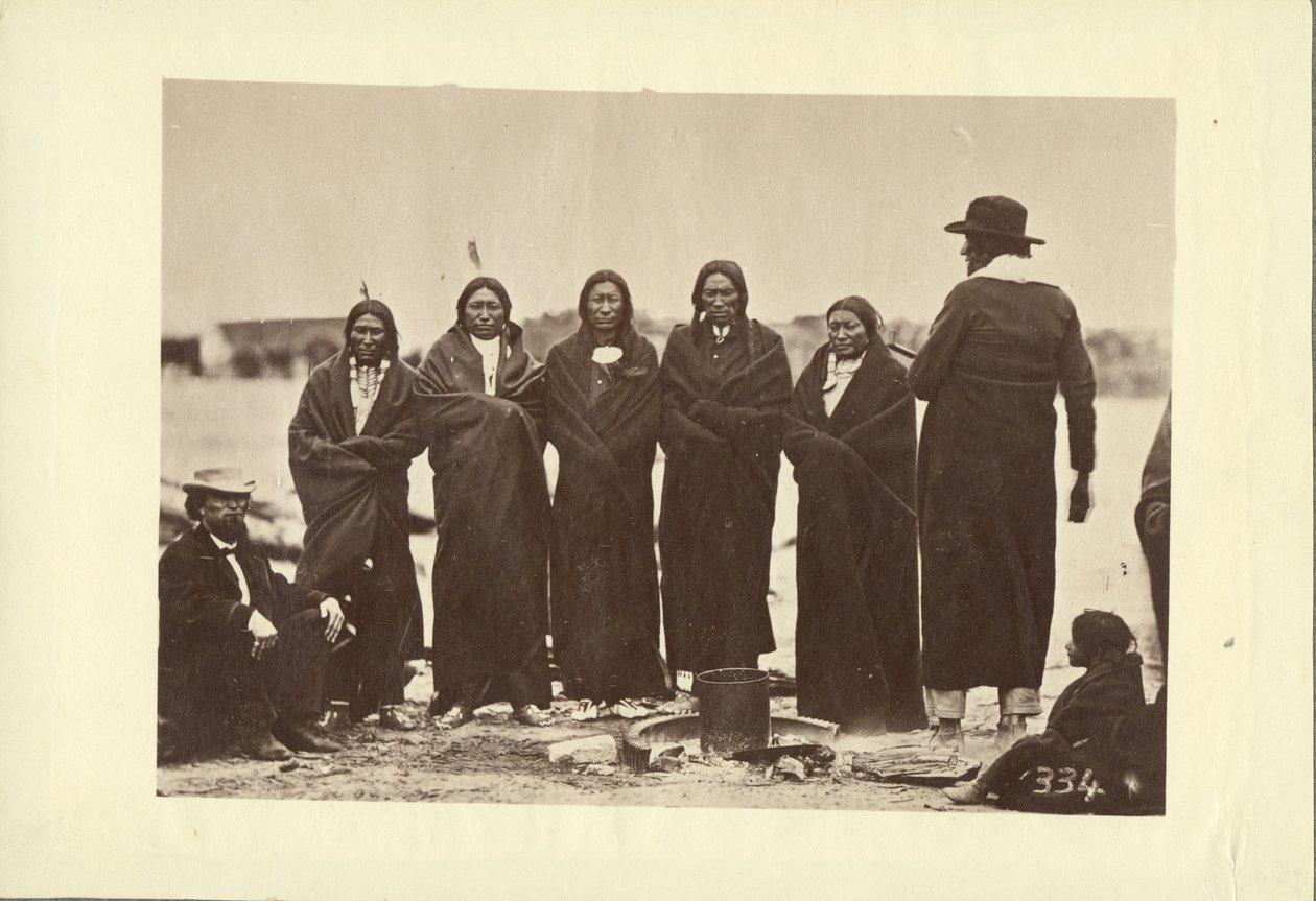 Tashunkakokip (Vieil homme ayant peur de ses chevaux) et ses chefs, Oglala, 1868 - Alexander Gardner