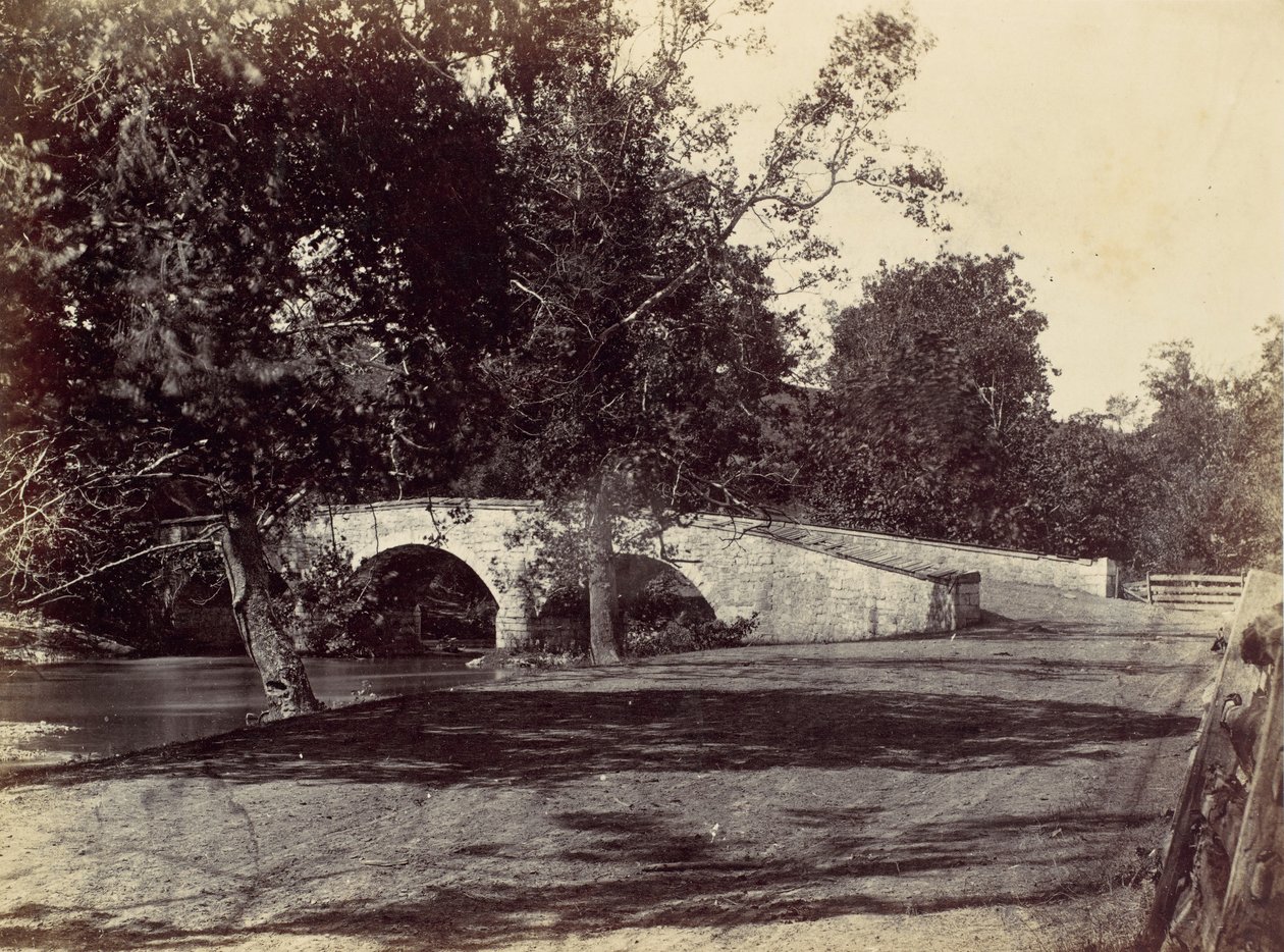 Pont Burnside, à travers l