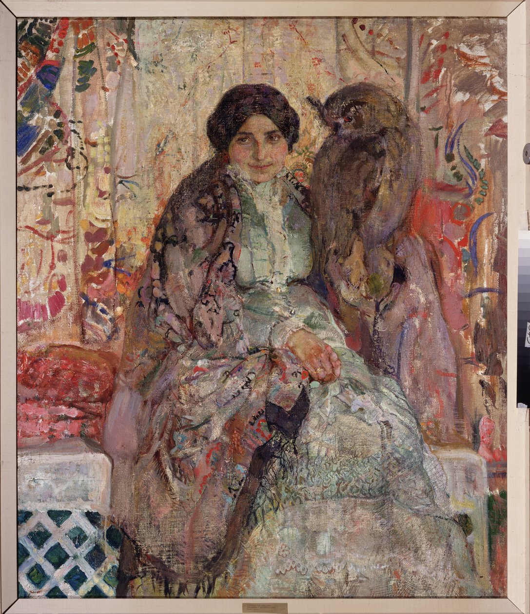 Femme avec un hibou grand duc - Alexander Ivanovich Savinov