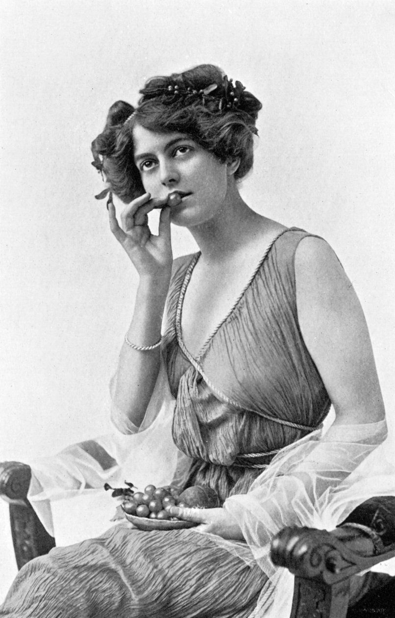 Irene Warren, 1908-1909 - Alfred Ellis and Walery