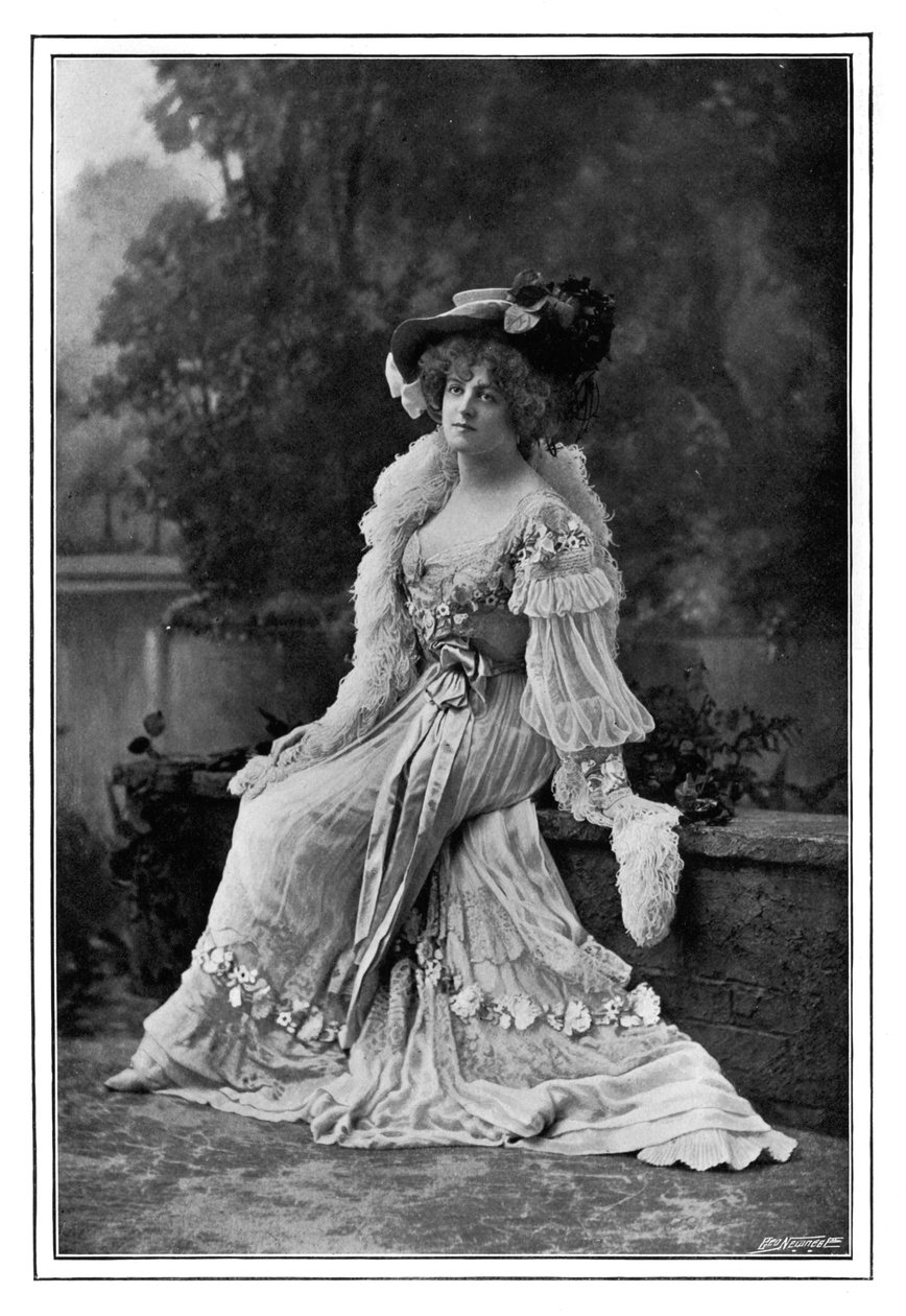 Marie Studholme, actrice de théâtre anglaise, 1901 - Alfred Ellis and Walery