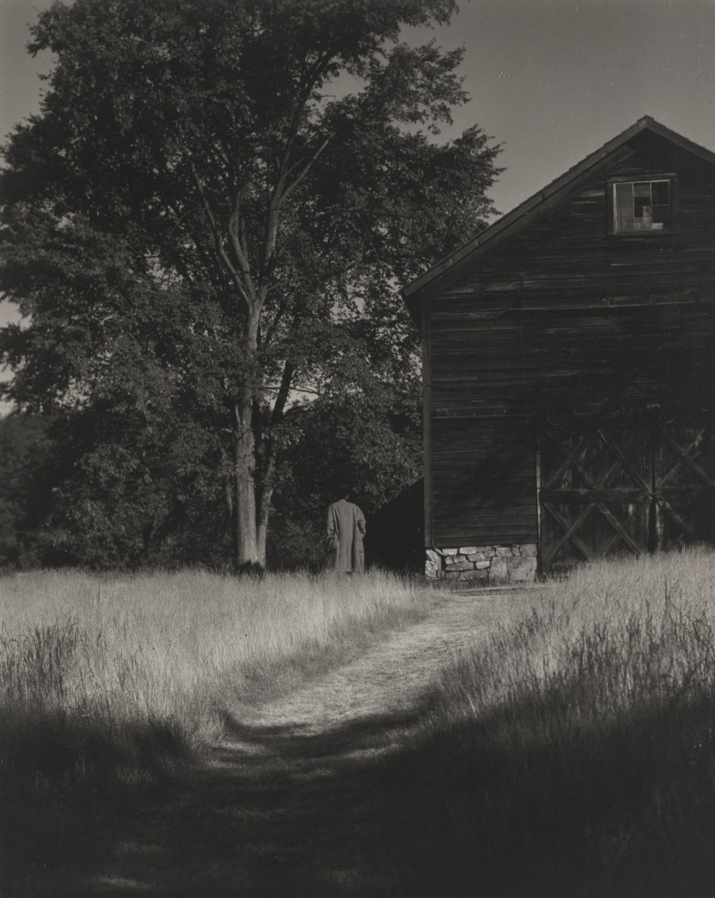 Grange, Lake George - Alfred Stieglitz