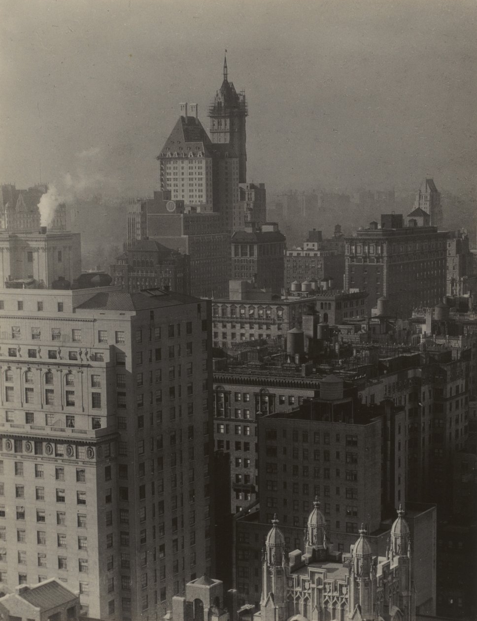 Depuis la chambre 3003 — (vue vers le nord-ouest) — Hôtel Shelton, New York - Alfred Stieglitz