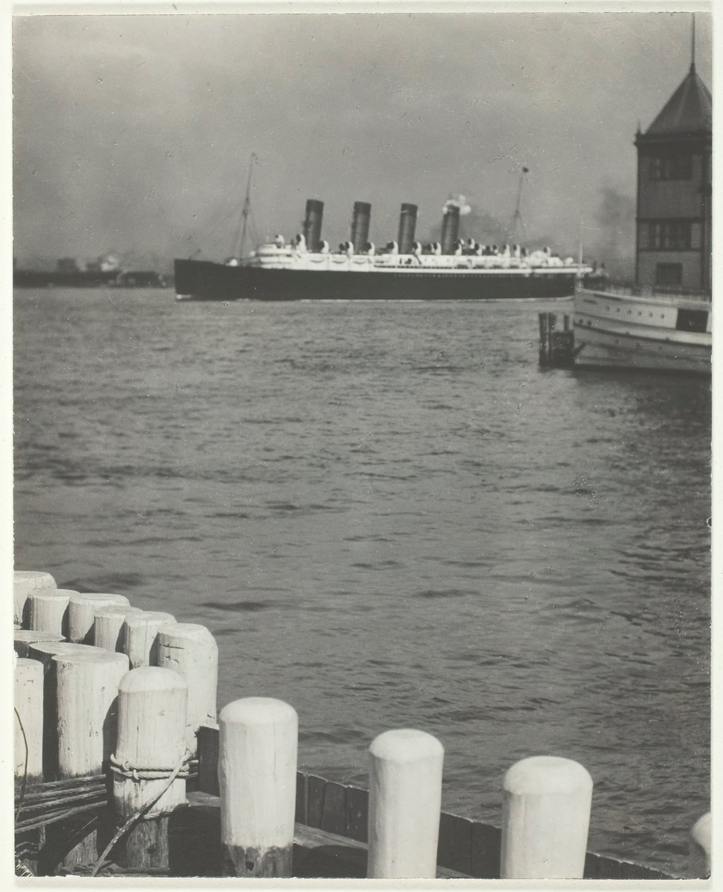 En route, Le Mauretania, 1910, imprimé 191832 - Alfred Stieglitz