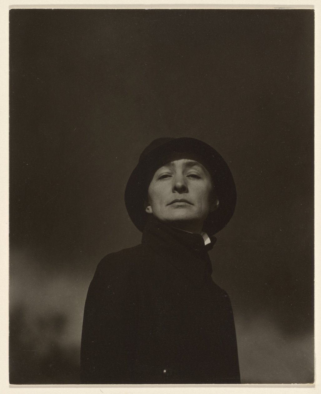 Portrait de Georgia, no 1 - Alfred Stieglitz