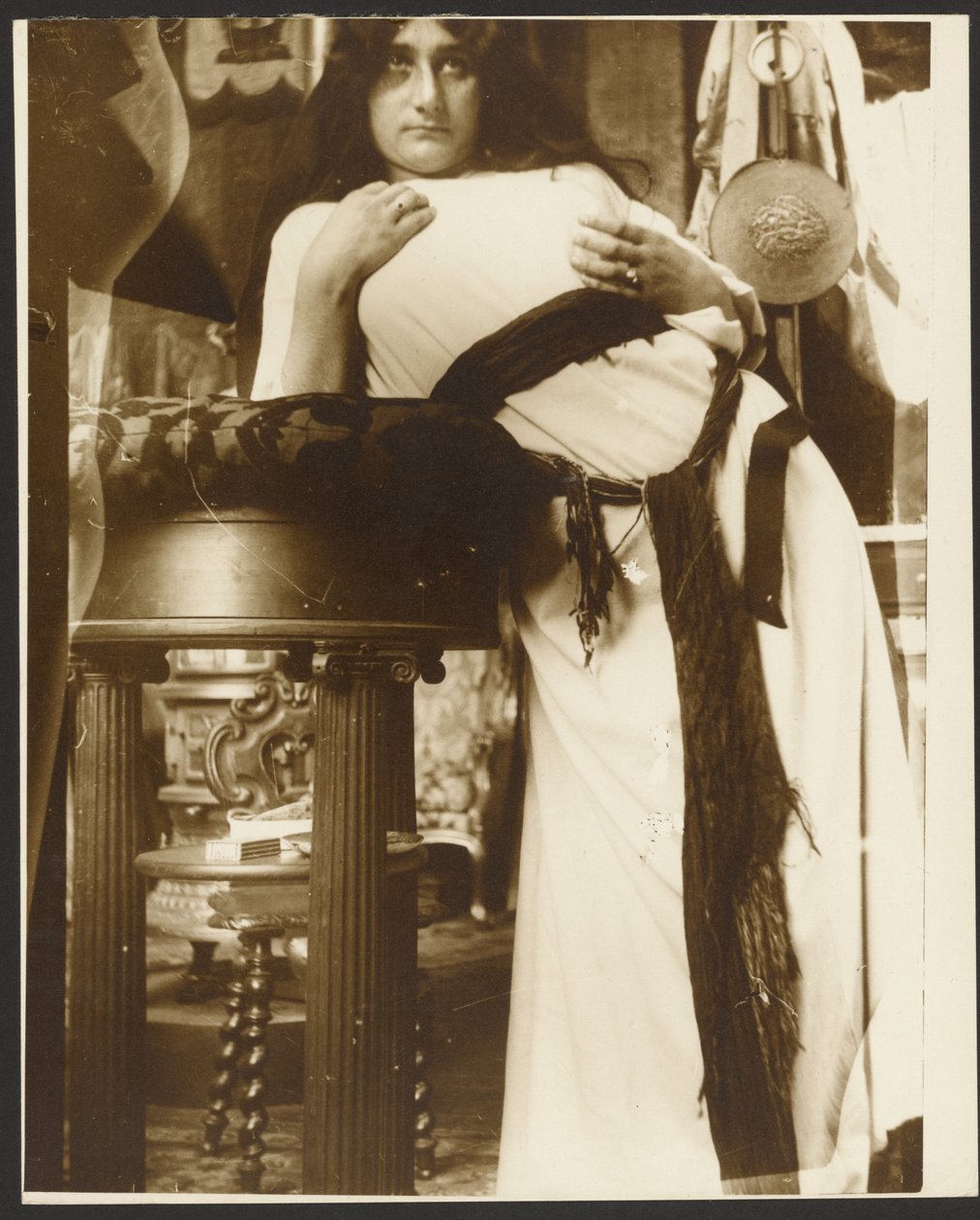 [Female Model for Illustration of Emil Gebhart