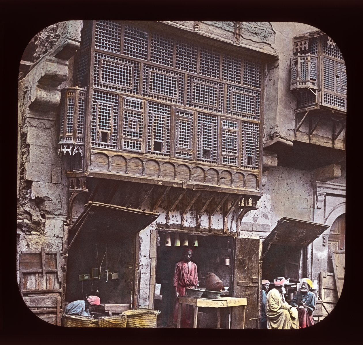 Égypte - Fenêtre arabe et bazar local, Le Caire - American Photographer