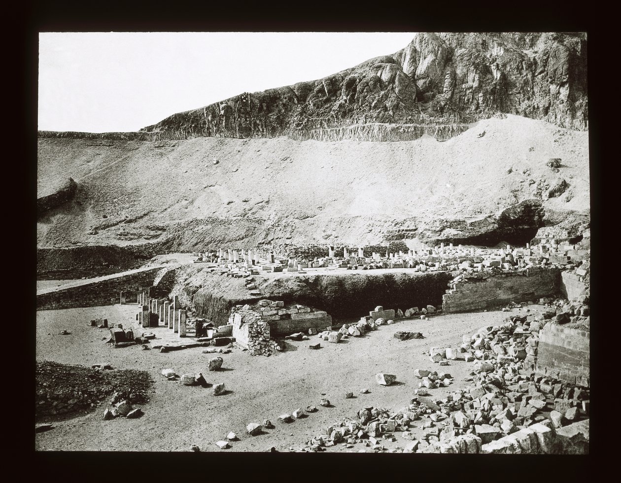 Temple de Mentouhotep, Deir El-Bahari - American Photographer