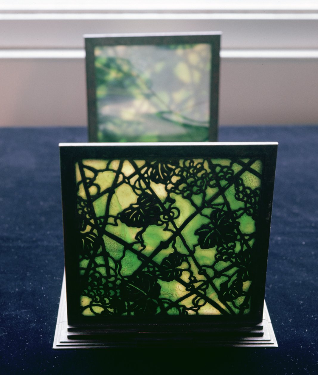 Serre-livres Art Nouveau, Tiffany Studios, vers 1894 - American School
