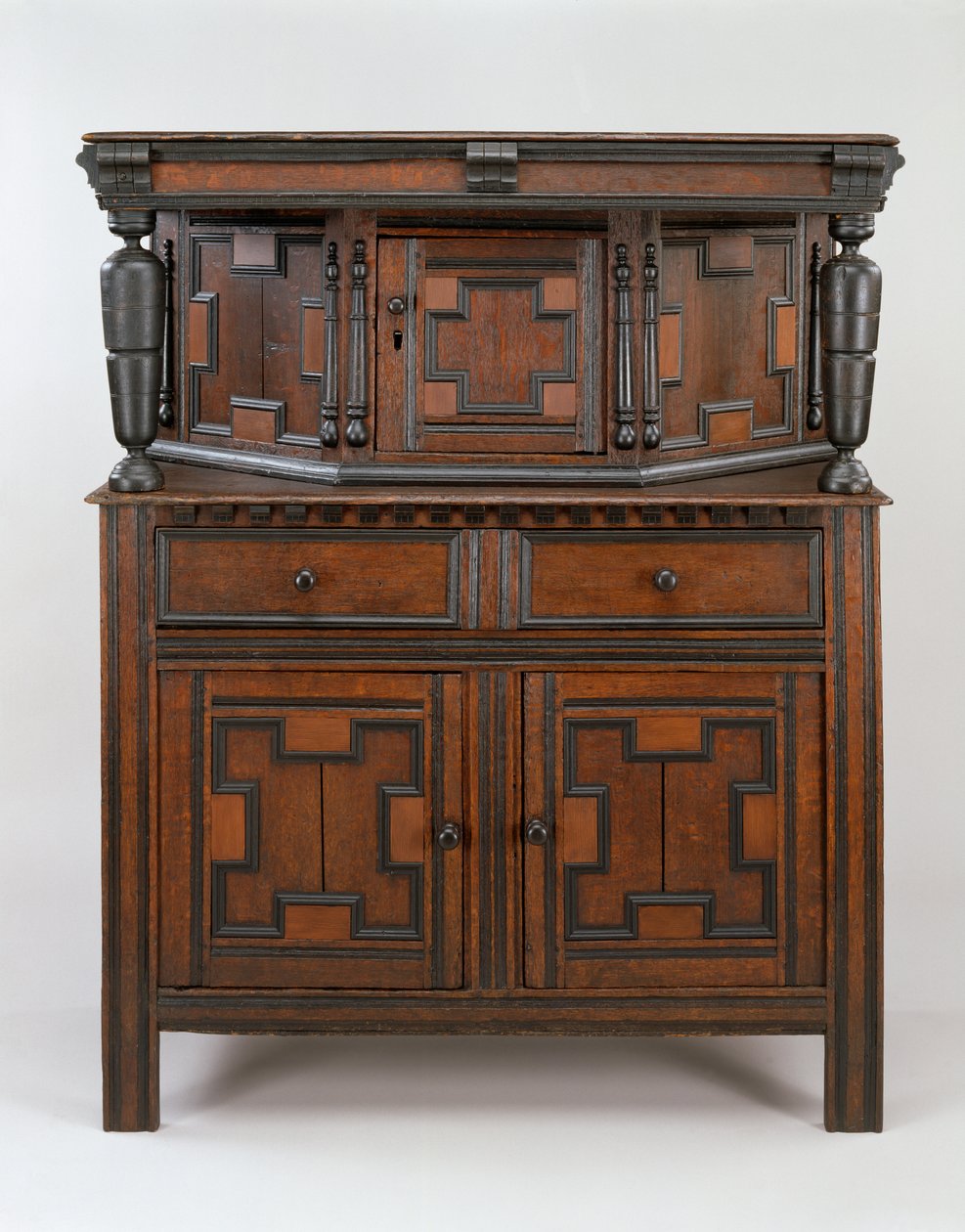 Buffet, région de Boston, Massachusetts, 1667-1700 - American School