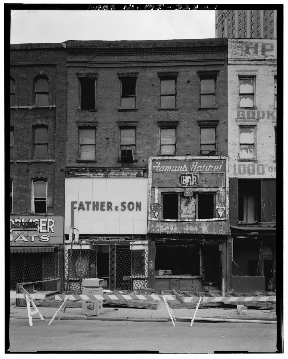 70-72 Monroe Avenue (Bâtiment commercial), Detroit, Michigan - American Photographer