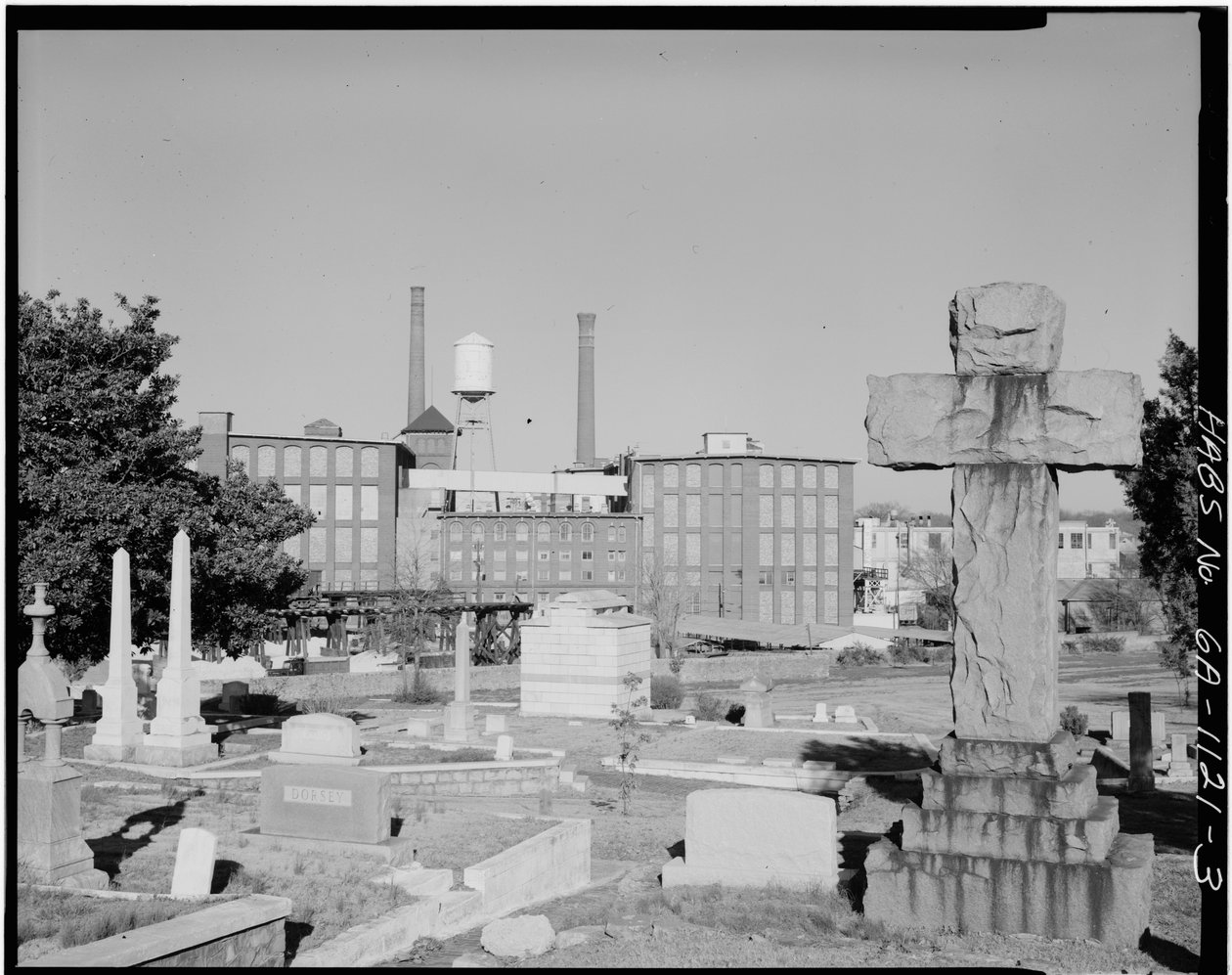 Quartier de Cabbagetown (vues générales), Boulevard, Pearl Street, Memorial Drive et voies ferrées, Atlanta, comté de Fulton, GA (photo n/b) - American Photographer