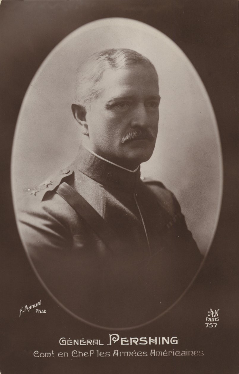 Général John J. Pershing (photo n/b) - American Photographer