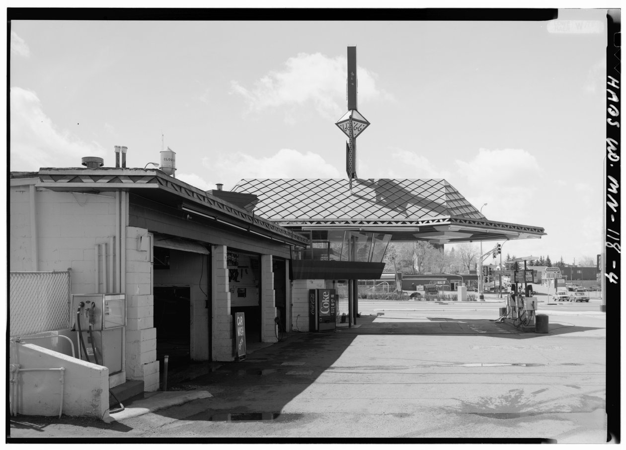 Station-service de la Lindholm Oil Company, Cloquet, Minnesota - American Photographer