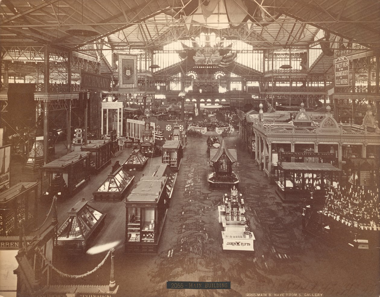 Bâtiment principal, Exposition internationale du centenaire de 1876, Philadelphie - American Photographer
