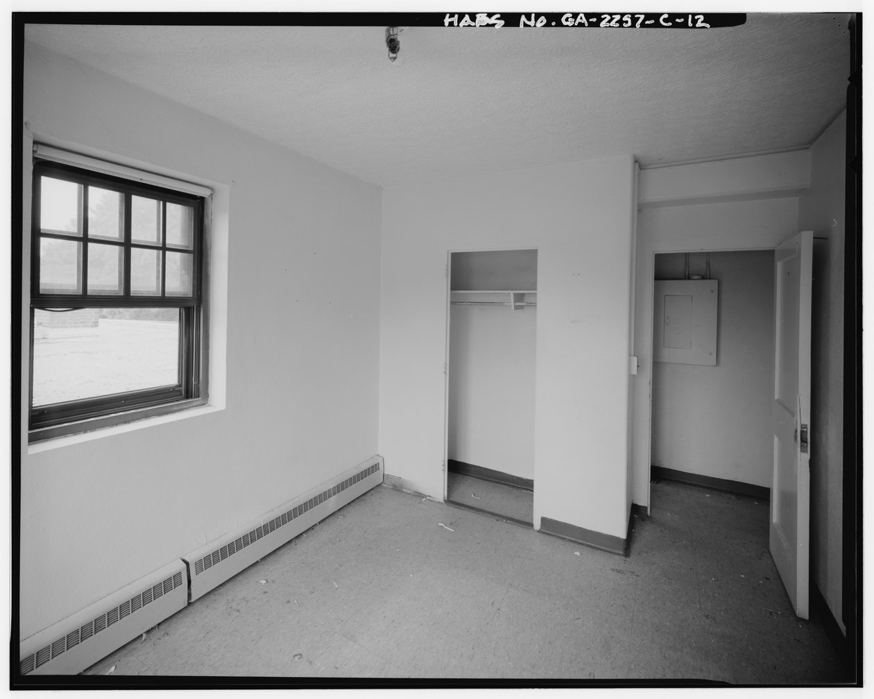 Techwood Homes, Bâtiment n° 1, 575-579 Techwood Drive, Atlanta, comté de Fulton, GA (photo n/b) - American Photographer